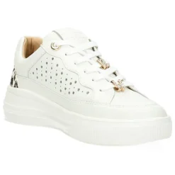 Witte sneakers