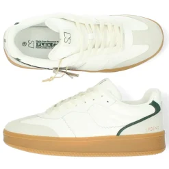 Witte sneakers