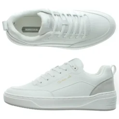 Witte sneakers