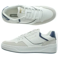 Witte sneakers