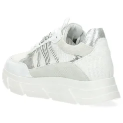 Witte sneakers