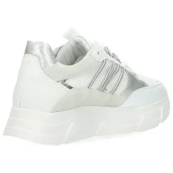 Witte sneakers