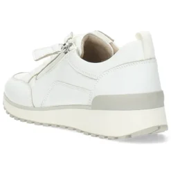 Witte sneakers