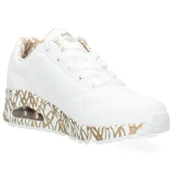 Witte sneakers