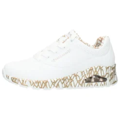 Witte sneakers