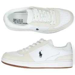 Witte sneakers