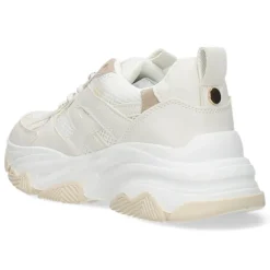 Witte sneakers