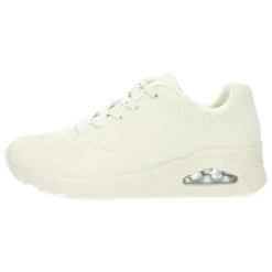 Witte sneakers