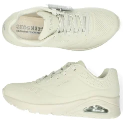 Witte sneakers