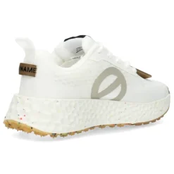 Witte sneakers